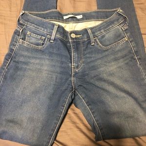 Levi’s 710 Super Skinny Jeans